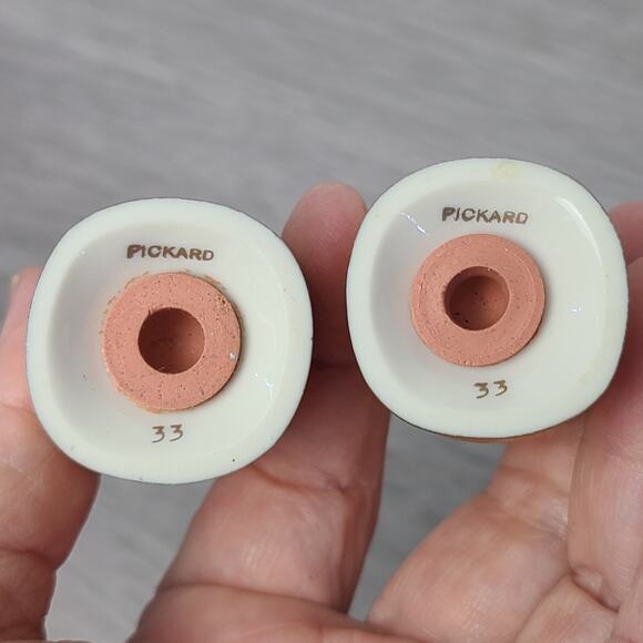 Pickard Etched Rose Daisy Pattern Gold Porcelain Salt Pepper Shaker Set - Picture 4 of 5